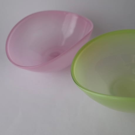 トリブーショイ硝子工芸舎／Tri Buŝoj Glass Art「色々小鉢」