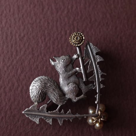 初雪・ポッケ／Hatsuyuki Pokke「動物とタンポポのブローチ」※9/10までの限定販売