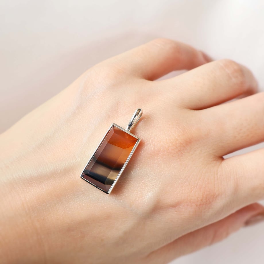 6abbb311273ba6c98e474777