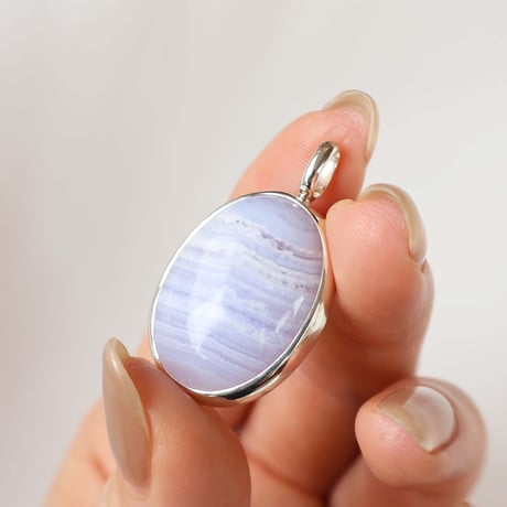 Bluelace Agate Necklace Top