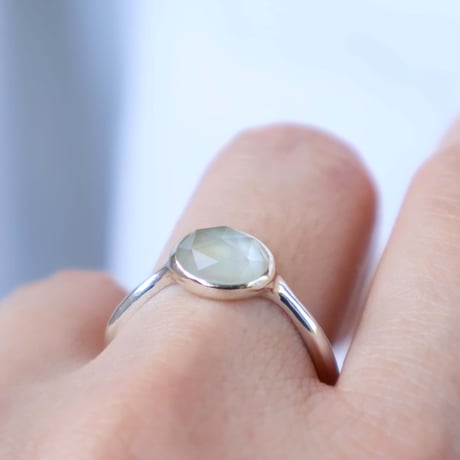 Shell × Prasiolite Ring