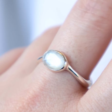 Shell × Prasiolite Ring