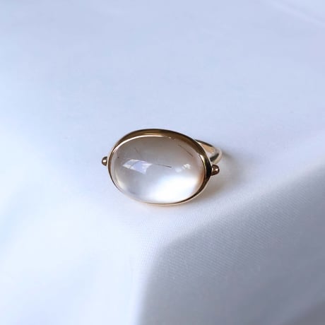 Shell × Rutilated Quartz Ring