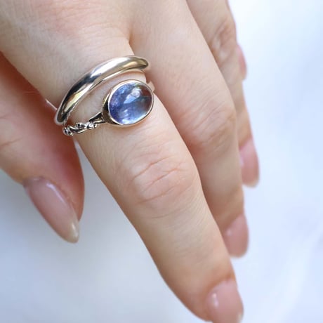 Bicolor Zoisite Ring