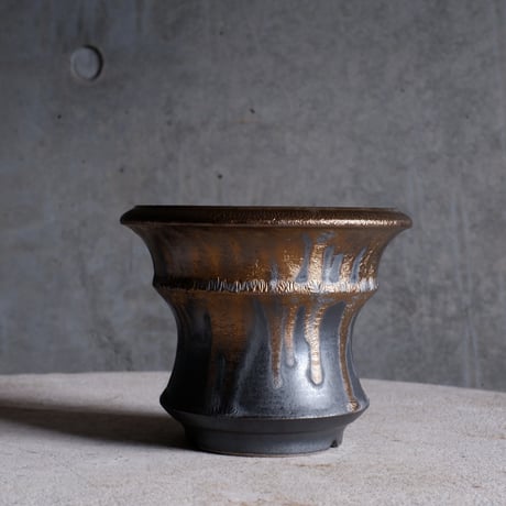 Φ13.3(in11.5)×h11㎝  燻bronze pot  H775