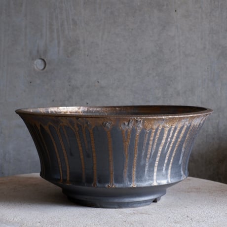 Φ32.8(in30.5)×h14.2㎝  燻bronze pot  H756