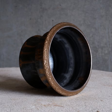 Φ13(in10.8)×h10.3㎝  燻bronze pot  H776