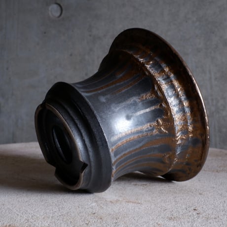 Φ18×h13㎝  燻bronze pot  H768