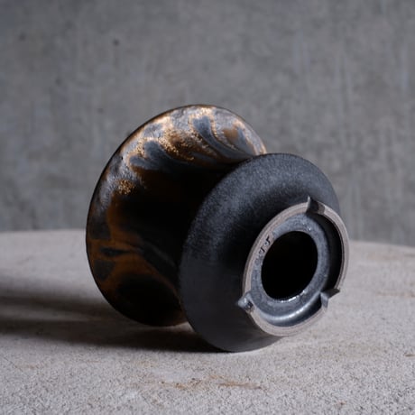 Φ9.7×h7.5㎝  燻bronze pot  H785