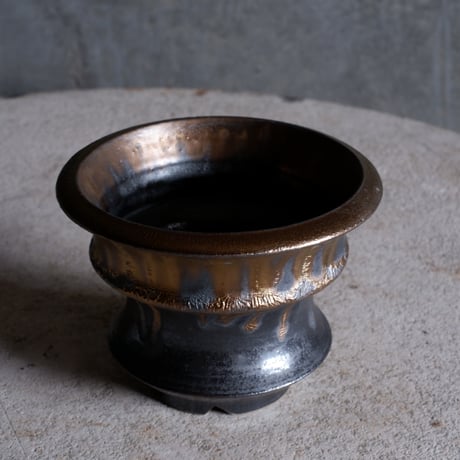Φ11.4(in9.5)×h8.8㎝  燻bronze pot  H783
