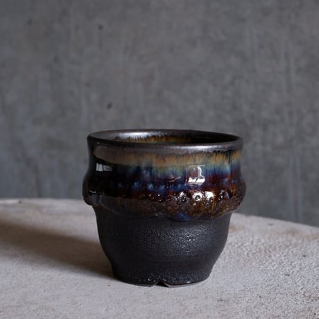 Φ7.8×h7.4㎝ coral verdigris pot  H679