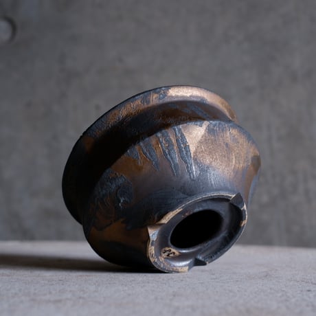 Φ10.5×h5.8㎝  bronze鉄彩 pot  H735