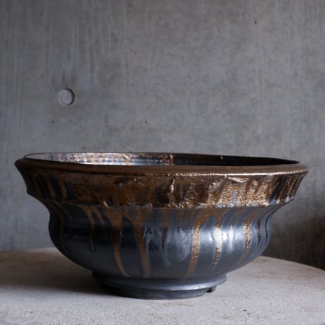 Φ32.5(in30)×h14.8㎝  燻bronze pot  H758