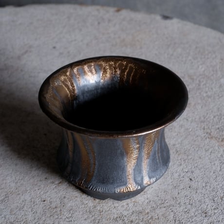 Φ9.7×h7.5㎝  燻bronze pot  H785