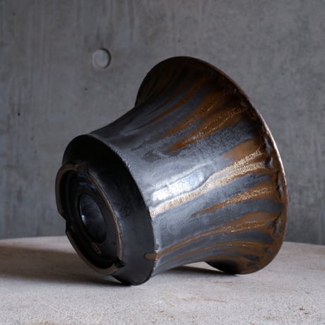 Φ19×h12.3㎝  燻bronze pot  H766