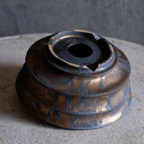 Φ18(in15.7)×h7.7㎝  bronze鉄彩 pot  H726