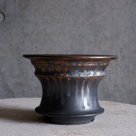 Φ17.5×h12.2㎝  燻bronze pot  H769