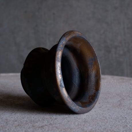 Φ10×h7.8㎝  bronze鉄彩 pot  H732
