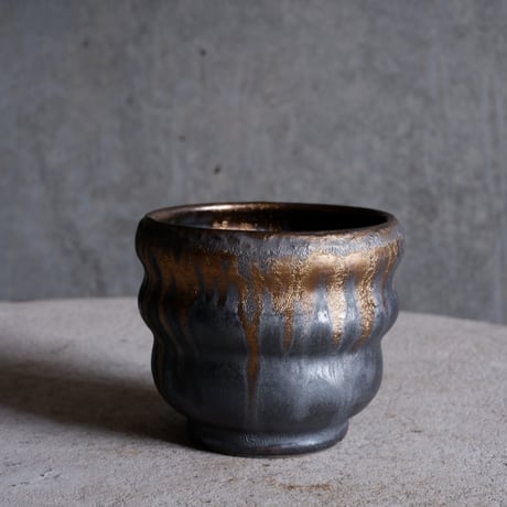 Φ8.5×h8㎝  燻bronze pot  H788