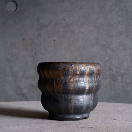 Φ8.5×h8㎝  燻bronze pot  H788
