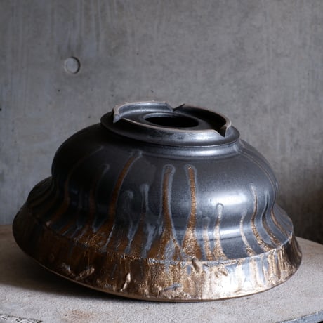 Φ32.5(in30)×h14.8㎝  燻bronze pot  H758