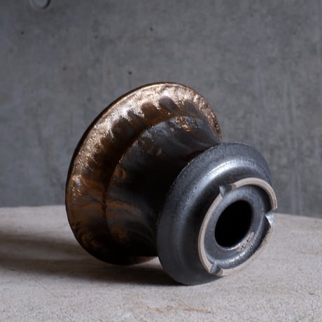 Φ12.8(in11.5)×h9.8㎝  燻bronze pot  H777