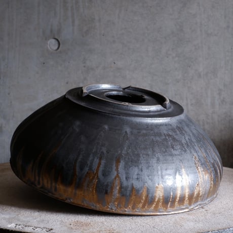 Φ30.5×h11.3㎝  燻bronze pot  H759