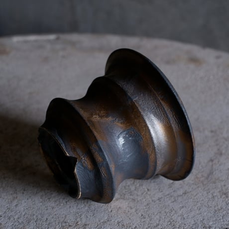 Φ10×h7.8㎝  bronze鉄彩 pot  H732