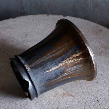 Φ16(in12.5)×h14.8㎝  燻bronze pot  H767