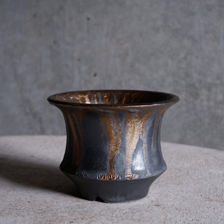 Φ9.7×h7.5㎝  燻bronze pot  H785