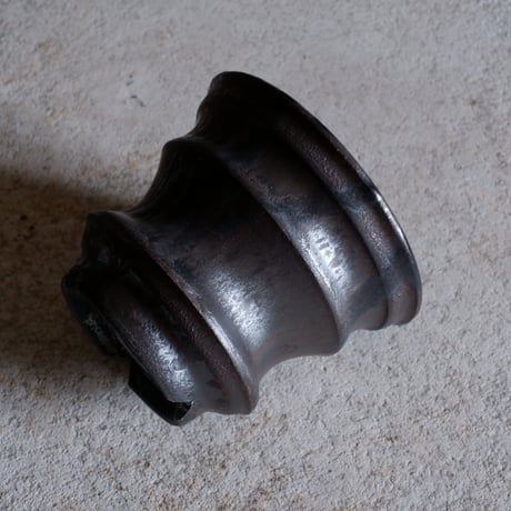 Φ9.7(in8)×h8㎝ 燻 pot  H711