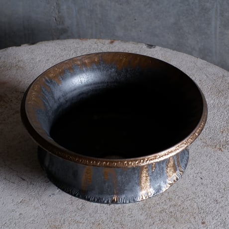 Φ18.8×h9.5㎝  燻bronze pot  H772
