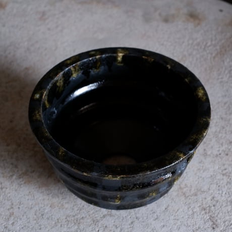Φ13(in11)×h7.7㎝   鉄釉彩pot  H639