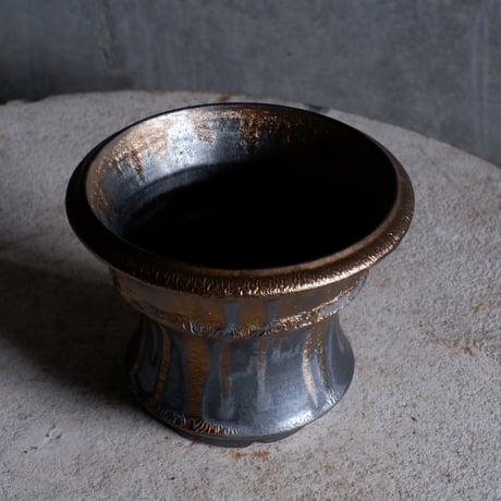 Φ13.3(in11.5)×h11㎝  燻bronze pot  H775