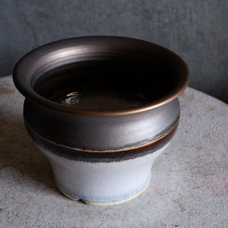 Φ18.5×h13.8㎝ titan bronze pot  H647