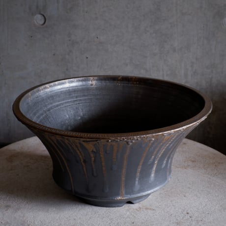 Φ33.5(in31)×h16.5㎝  燻bronze pot  H755