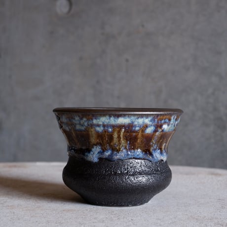 Φ9.5(in8)×h7㎝ coral verdigris pot  H685