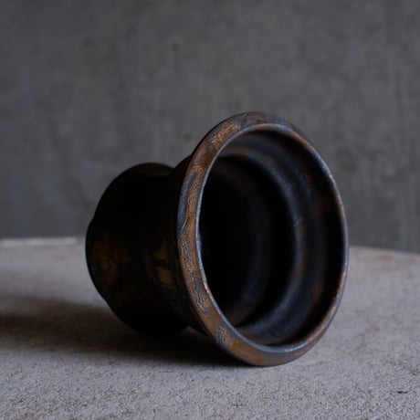 Φ10×h8.7㎝ bronze 鉄彩 pot  H731