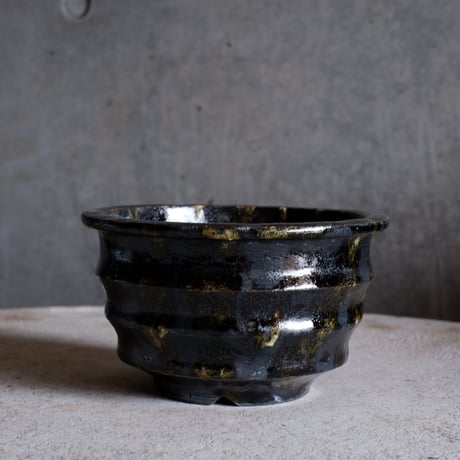 Φ13(in11)×h7.7㎝   鉄釉彩pot  H639