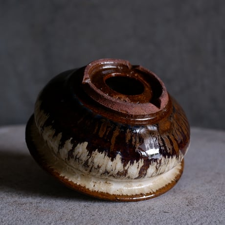 Φ14.5(in10.6)×h7㎝  琥珀beige pot  H579
