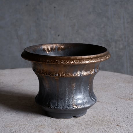 Φ12.8(in11.5)×h9.8㎝  燻bronze pot  H777