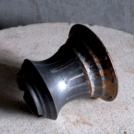 Φ14×h12.6㎝  燻bronze pot  H774
