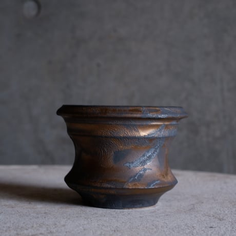 Φ10×h7.5㎝  bronze鉄彩 pot  H730