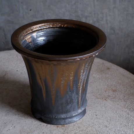 Φ16(in12.5)×h14.8㎝  燻bronze pot  H767
