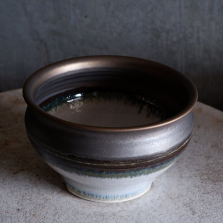 Φ19.5×h12.2㎝ titan bronze pot  H646