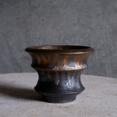 Φ11.4(in9.5)×h8.8㎝  燻bronze pot  H783