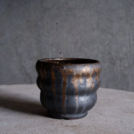 Φ8.5×h8㎝  燻bronze pot  H788