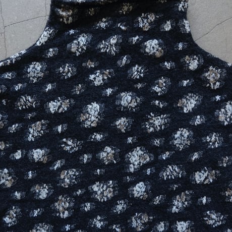 flower wool high neck top