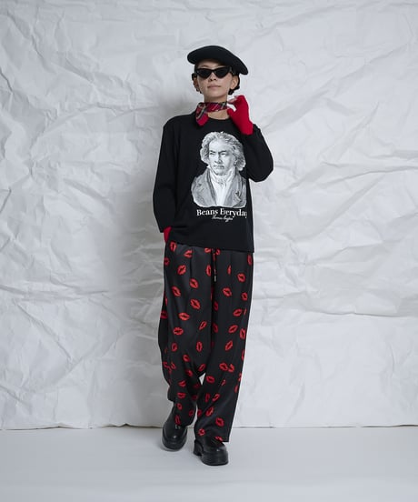 Lip printed pants