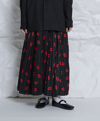 Lip printed skirt